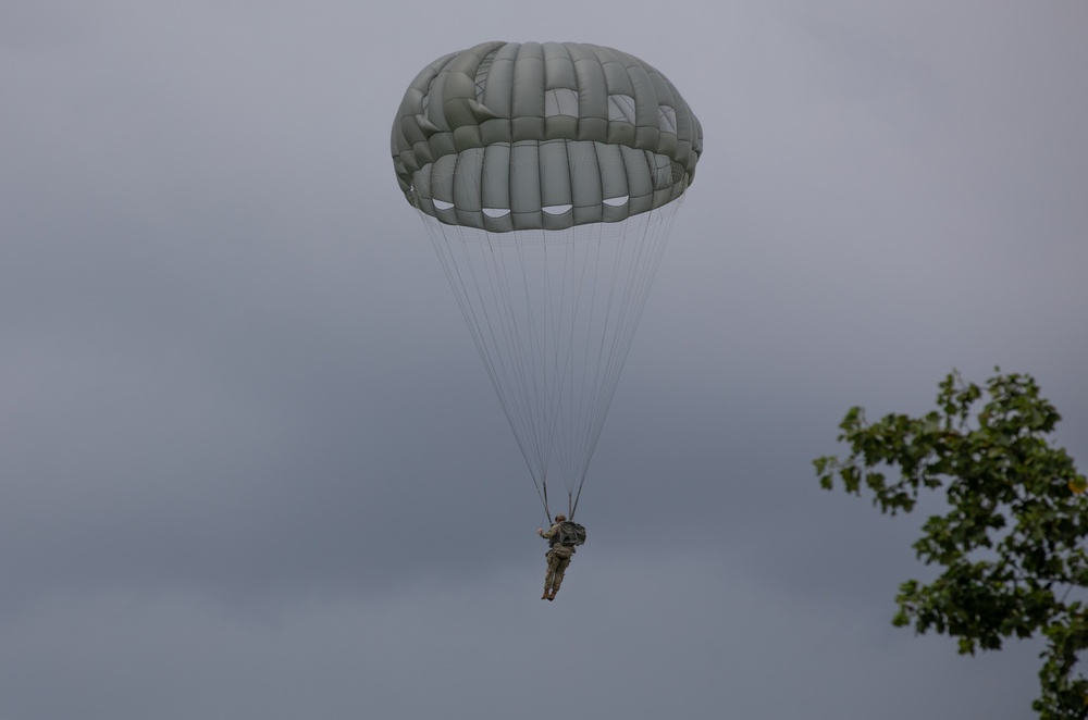 5TH RANGER TRAINING BATTALION AIRBORNE OPERATION