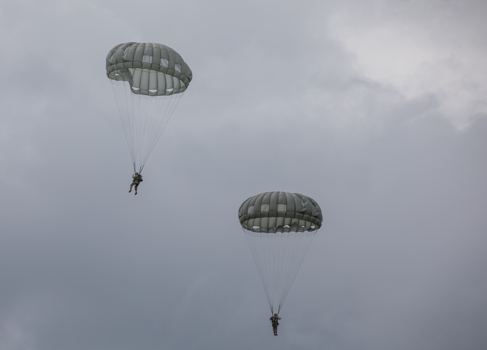 5TH RANGER TRAINING BATTALION AIRBORNE OPERATION