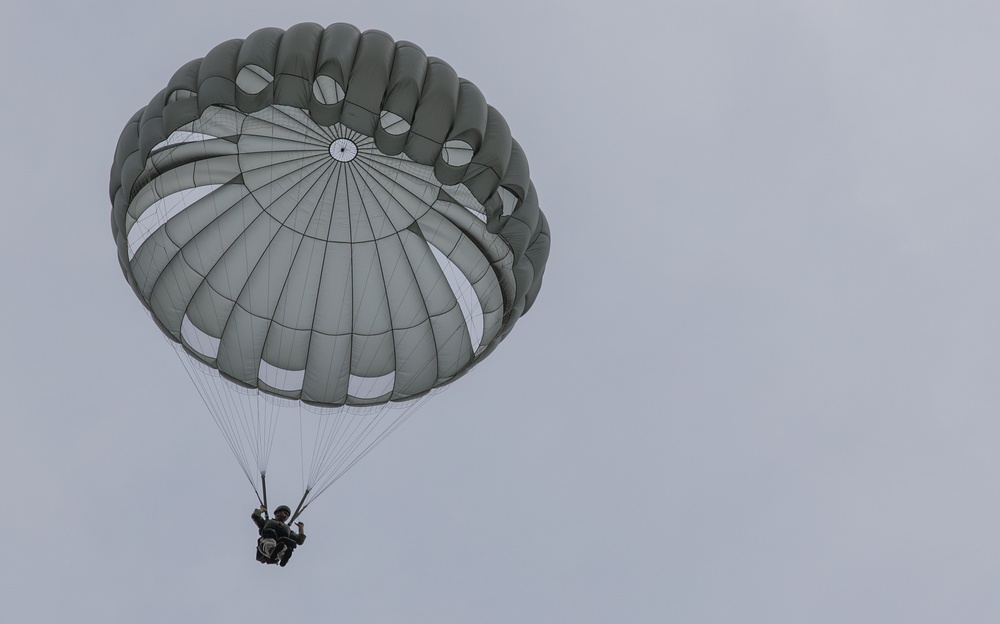 5TH RANGER TRAINING BATTALION AIRBORNE OPERATION