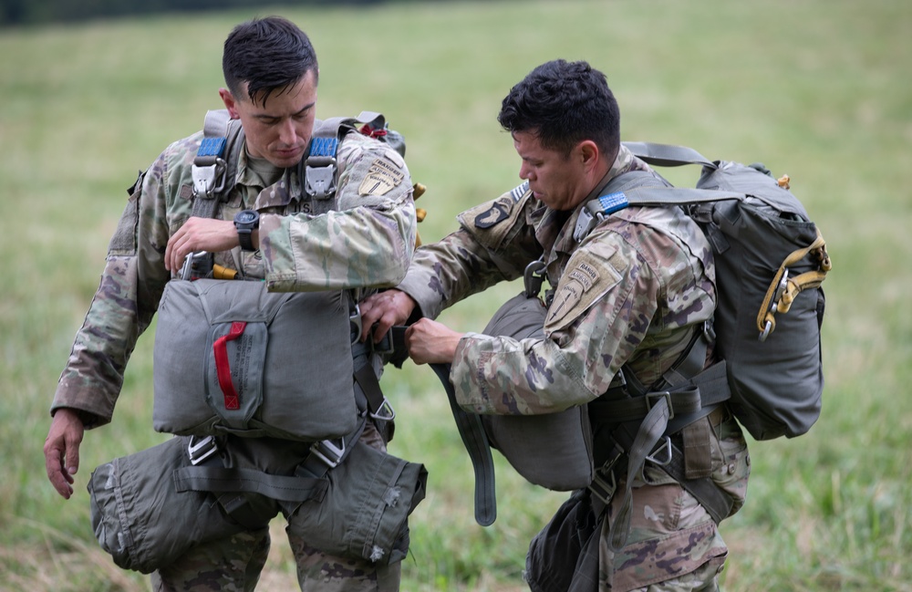 5TH RANGER TRAINING BATTALION AIRBORNE OPERATION