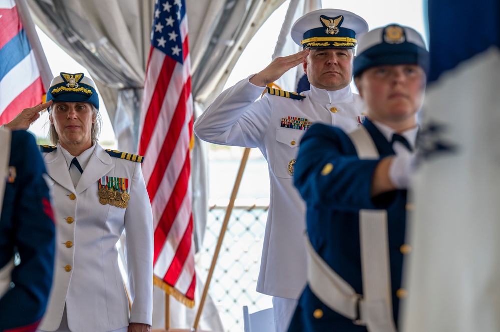 DVIDS - Images - USCGRU-INDOPACOM Holds Change of Command [Image 7 of 14]