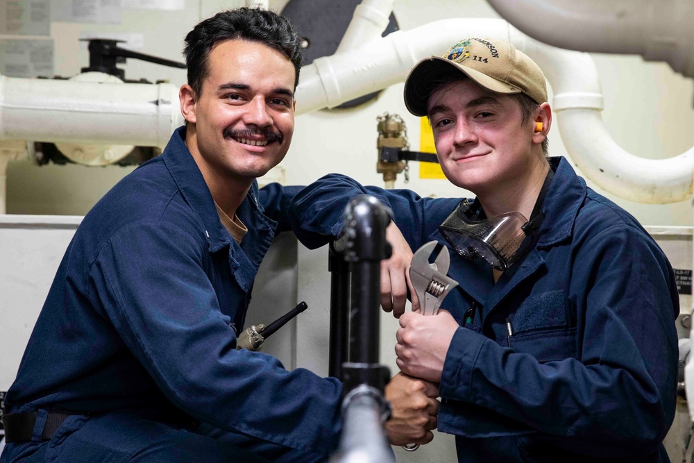 USS Ralph Johnson (DDG 114) Sailors perform VCHT Maintenance.