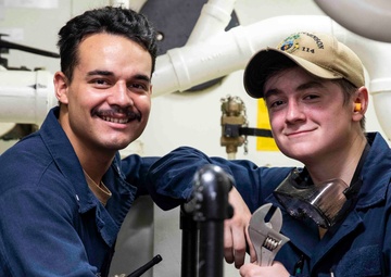 USS Ralph Johnson (DDG 114) Sailors perform VCHT Maintenance.