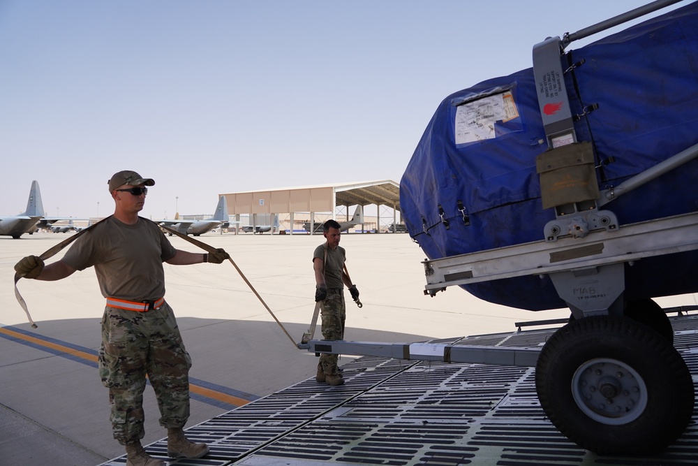 PSAB Air Terminal Operations Center receives cargo from C5 &quot;Super Galaxy&quot;