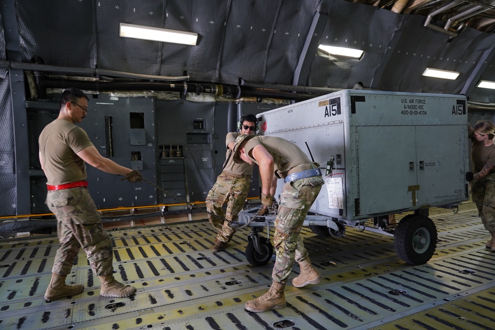 PSAB Air Terminal Operations Center receives cargo from C5 &quot;Super Galaxy&quot;