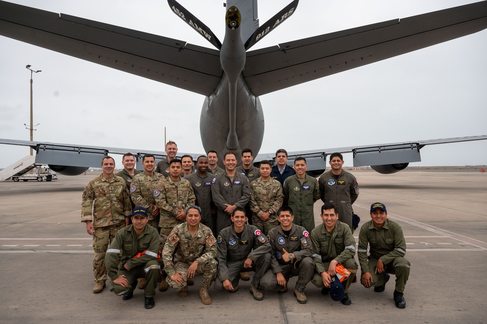 Peruvian Aviators Tour a KC-135 Stratotanker