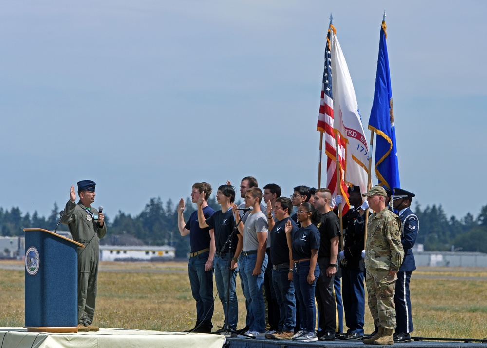 Explore Your Destiny: JBLM closes out first airshow in 7 years