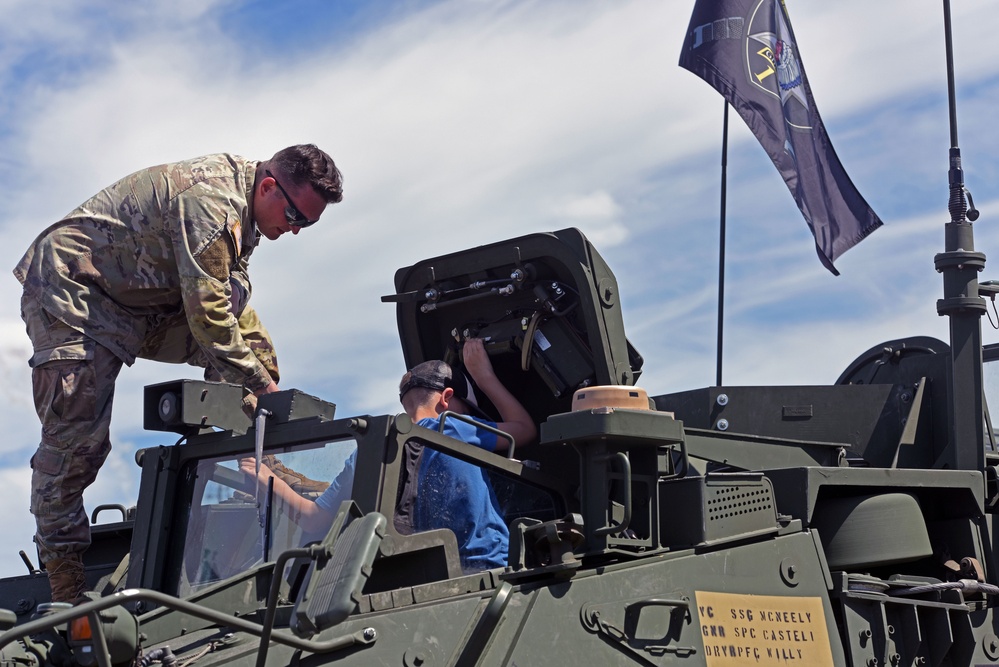 Explore Your Destiny: JBLM closes out first airshow in 7 years