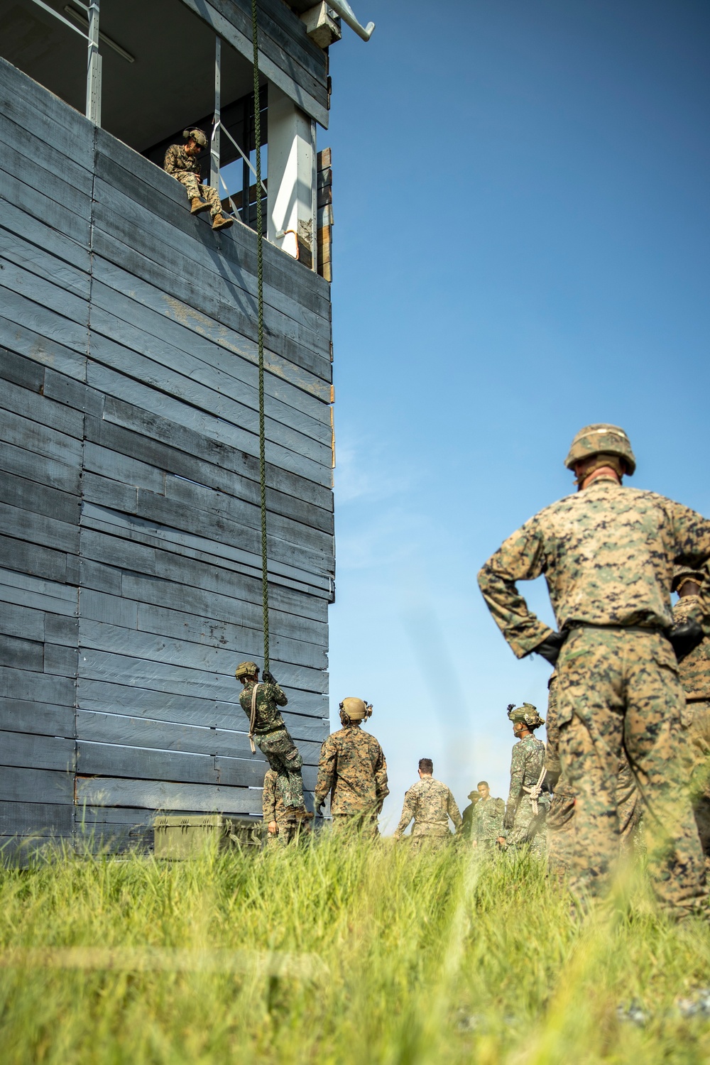 3d LCT and PMC conduct fast-roping training during MASA 23