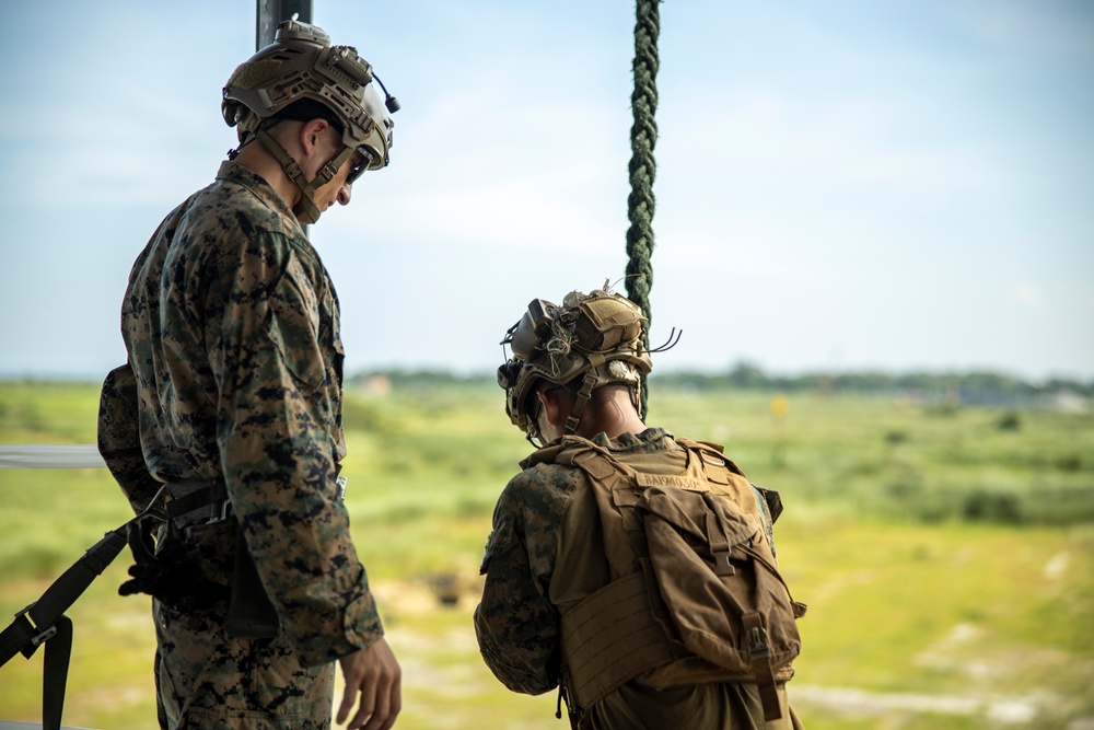 3d LCT and PMC conduct fast-roping training during MASA 23