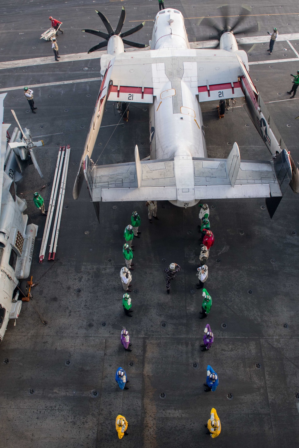 Indonesian Chief of Navy visits USS Ronald Reagan (CVN 76)