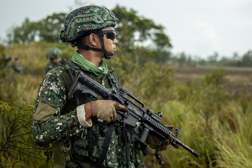 3d LCT conducts a simulated airfield seizure with PMC during MASA 23