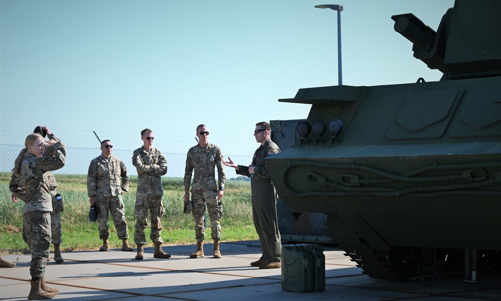 USAF Cadets receive a tour of USAFE Polygone