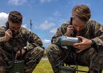 III MIG builds field expedient antennas