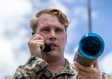 III MIG builds field expedient antennas