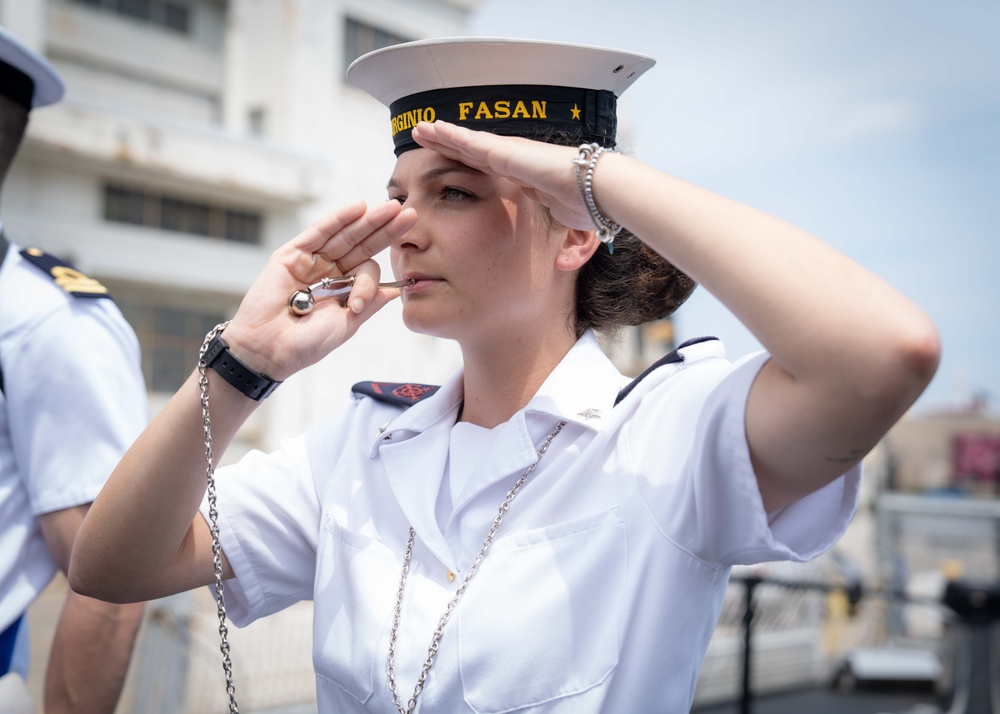 President of the Naval War College Rear Adm. Pete Garvin visits Italian Navy Carlo Bergamini-class frigate ITS Virginio Fasan (F 591)