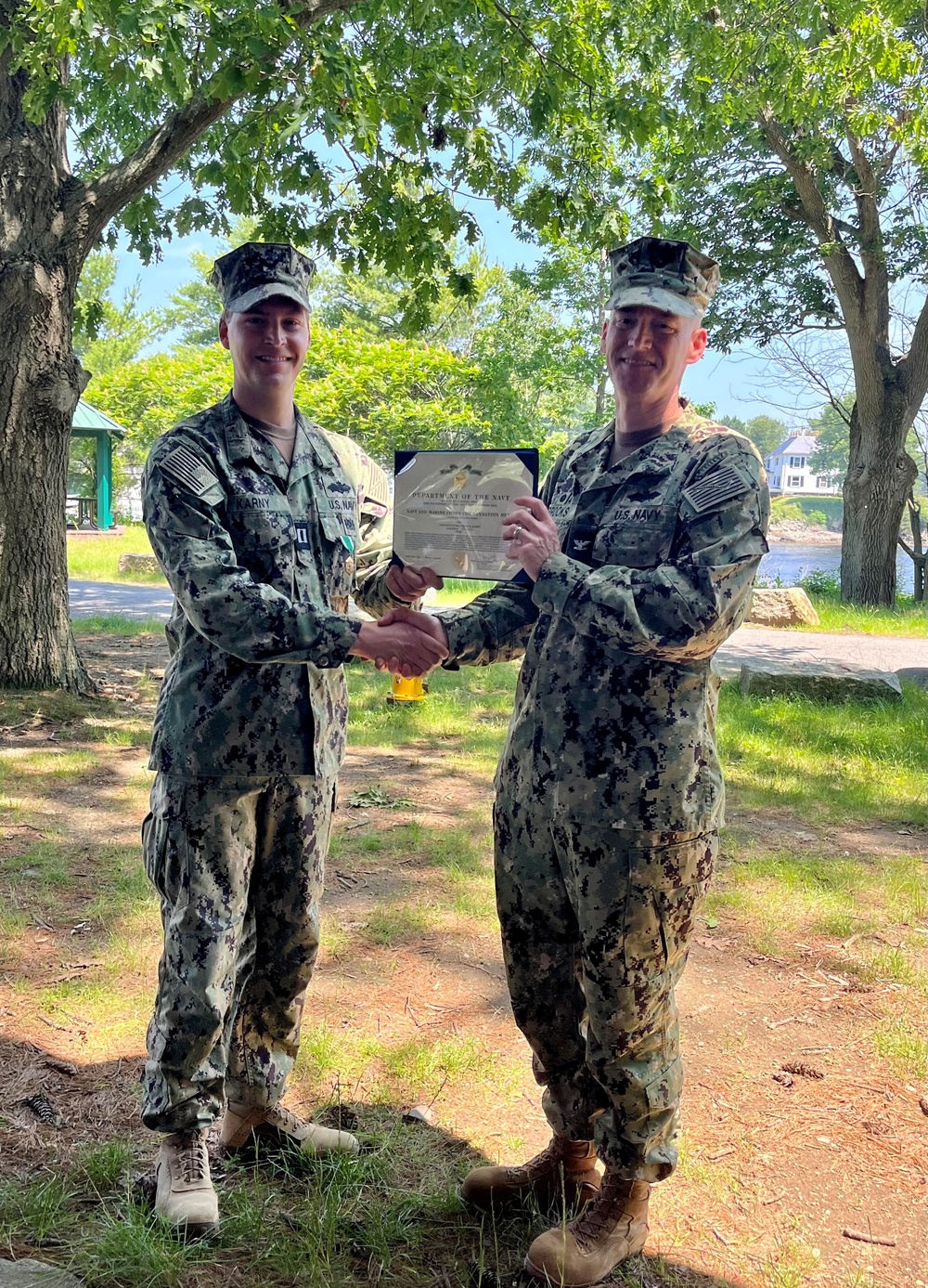 Dvids Images Lt Matthew Karny Presented With Navy And Marine Corps Commendation Medal 