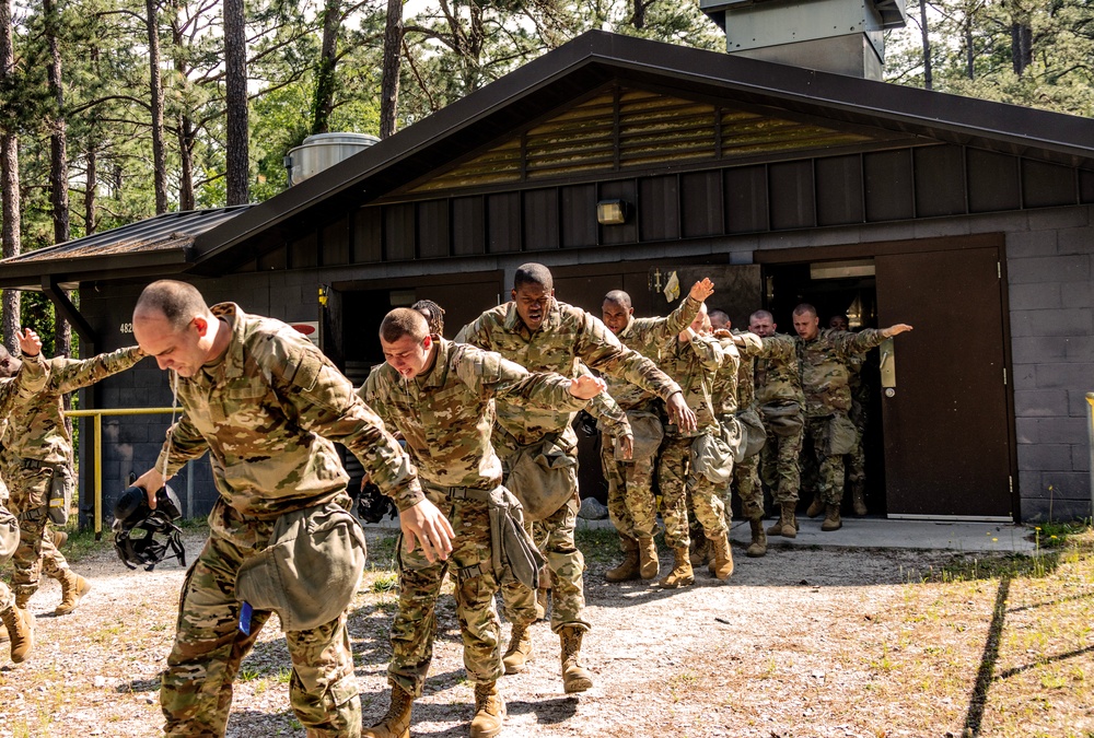 DVIDS Images Fort Jackson Basic Training [Image 2 of 25]