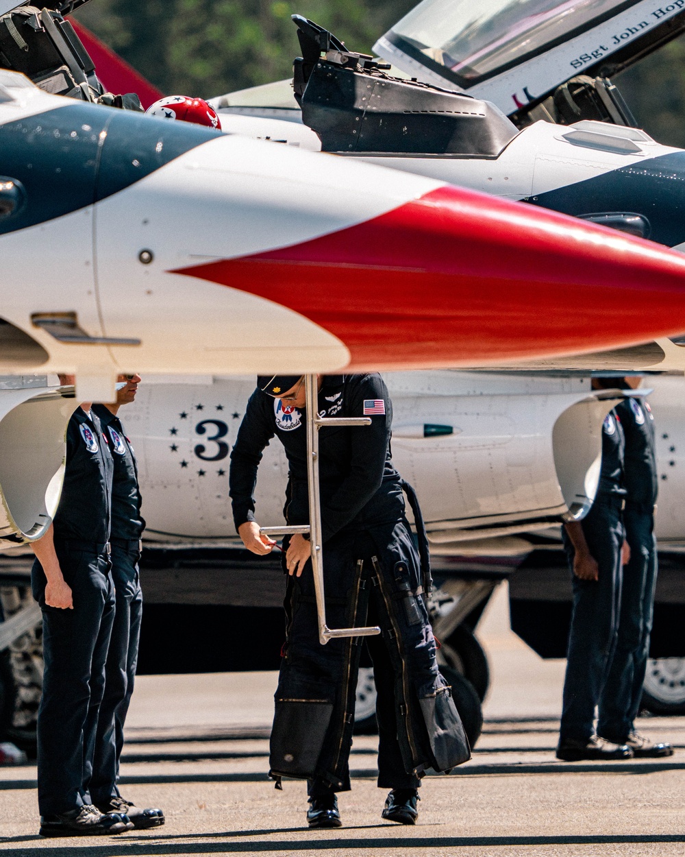 Thunderbirds bring the sound to Washington