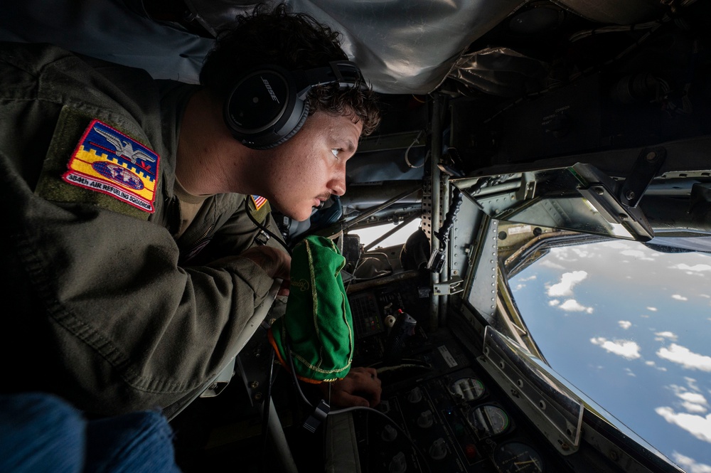 MG23: KC-135 refuels KC-46