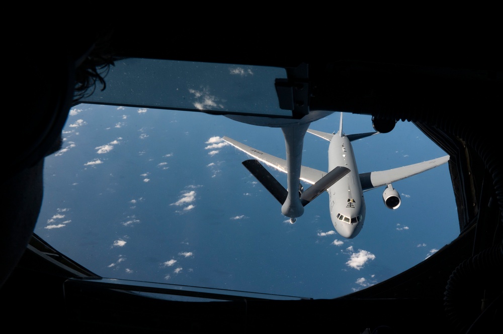 MG23: KC-135 refuels KC-46