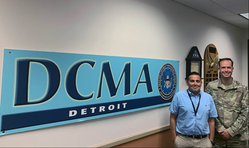 DCMA Detroit briefs Army employees during buyer’s boot camp