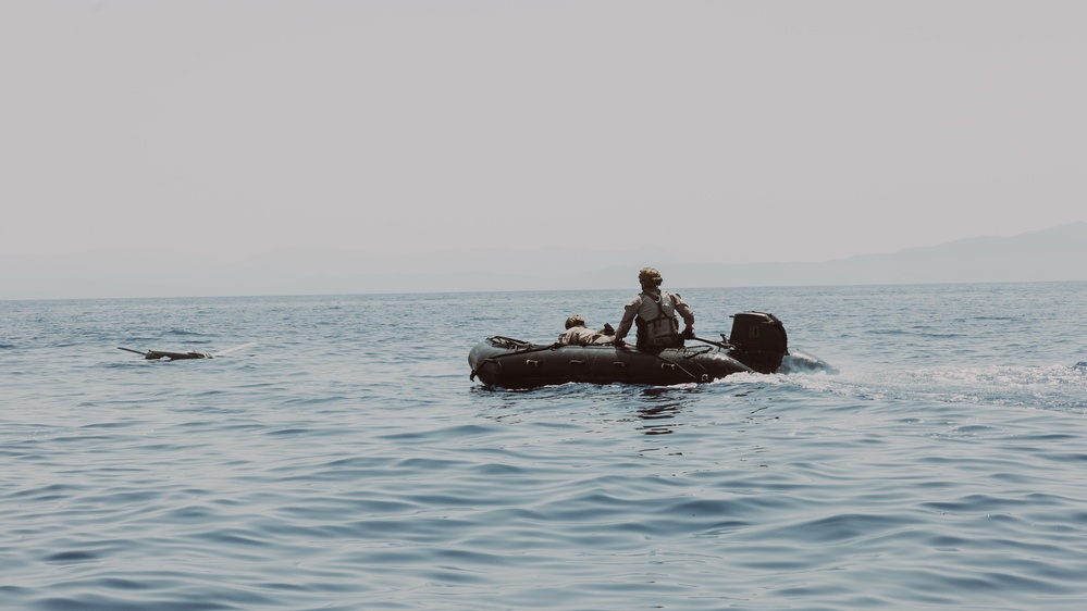2d Recon Conducts Training with the USS Florida