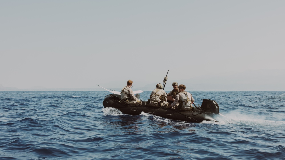 2d Recon Conducts Training with the USS Florida