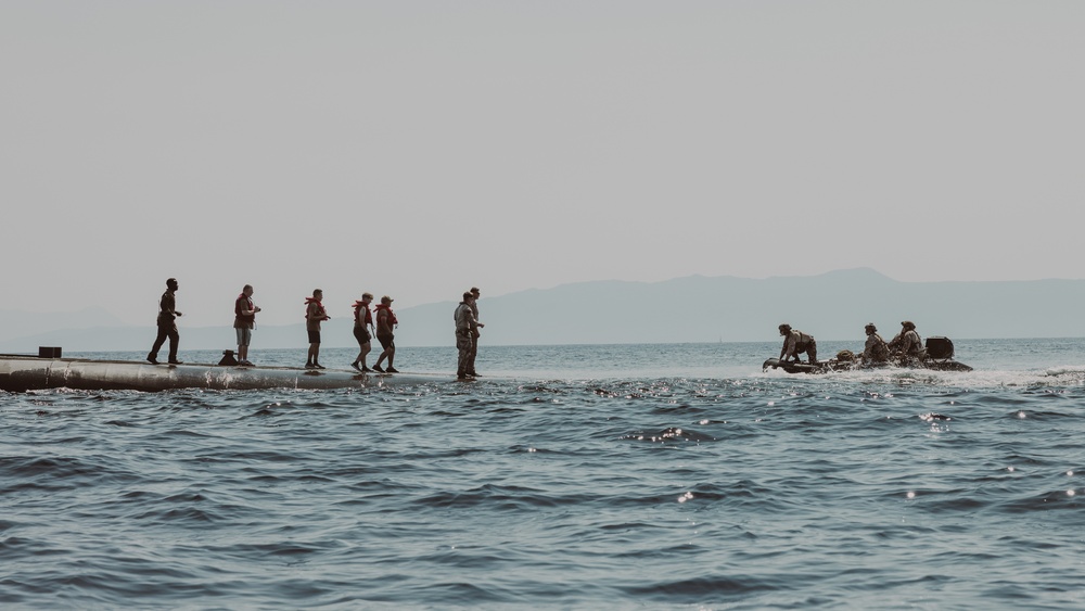 2d Recon Conducts Training with the USS Florida
