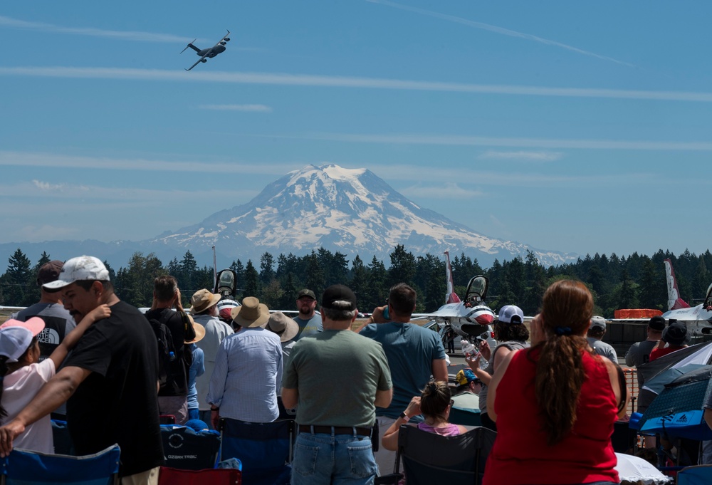 JBLM Airshow, Warrior Expo: Day 2