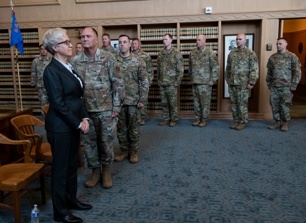 Governor Kotek host mobilization ceremony for Oregon National Guard Soldiers deploying to Africa