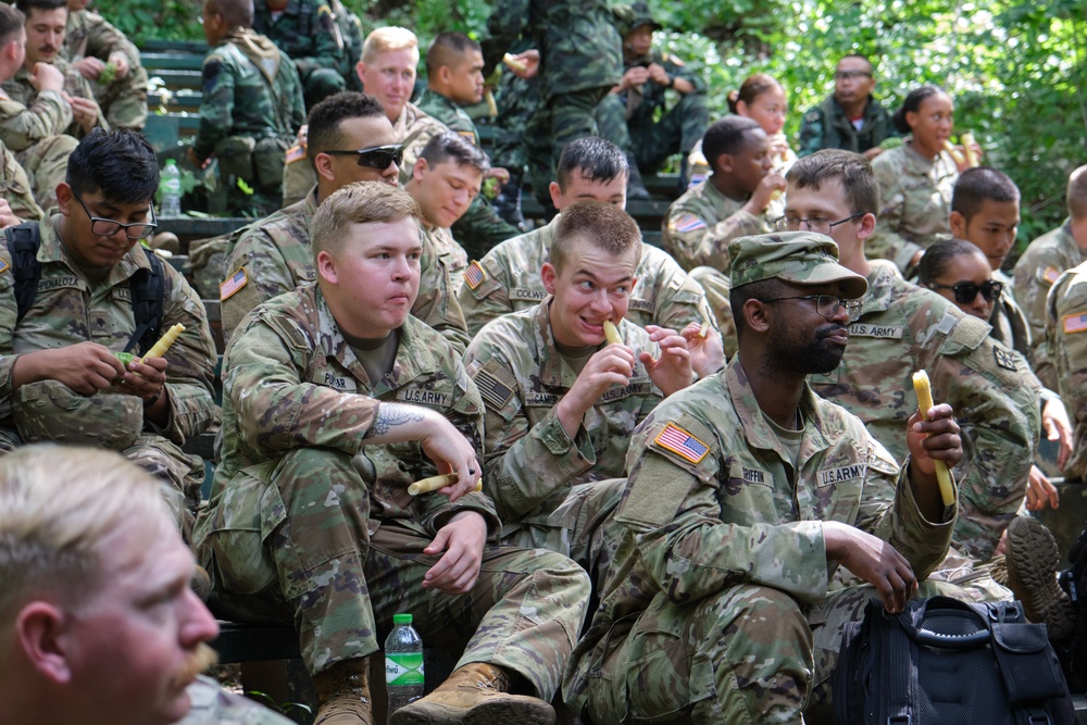 U.S. and Royal Thai Army Soldiers learn jungle survival skills during HG23