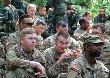 U.S. and Royal Thai Army Soldiers learn jungle survival skills during HG23