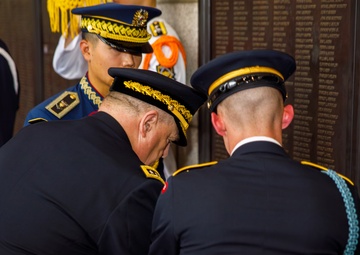 20th Chairman of the Joint Chiefs of Staff Makes Final Visit to Korea