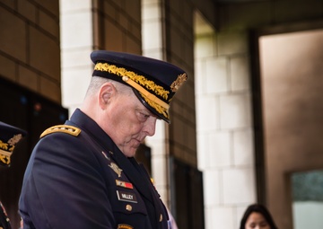 20th Chairman of the Joint Chiefs of Staff Makes Final Visit to Korea