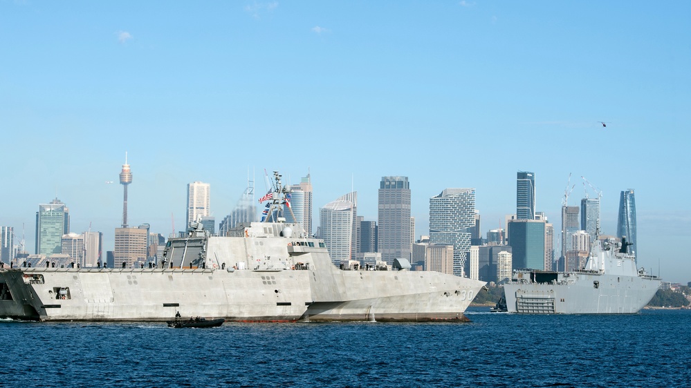 USS Canberra Arrives in Sydney for Commissioning