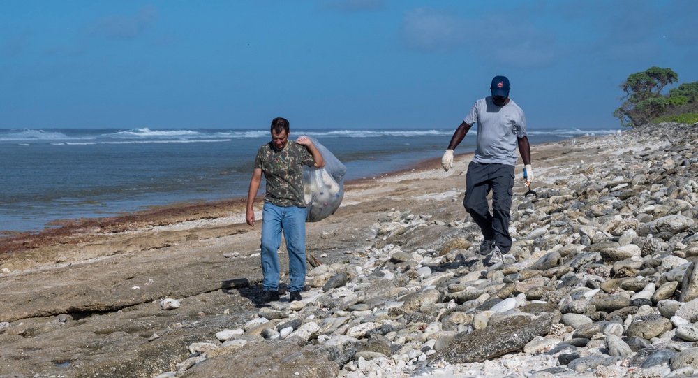 Diego Garcia Beach Cleanup