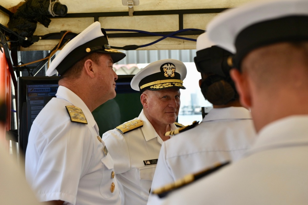 CNO visits Colombia for UNITAS
