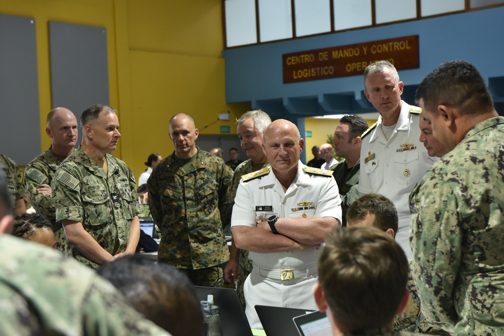 CNO visits Colombia for UNITAS