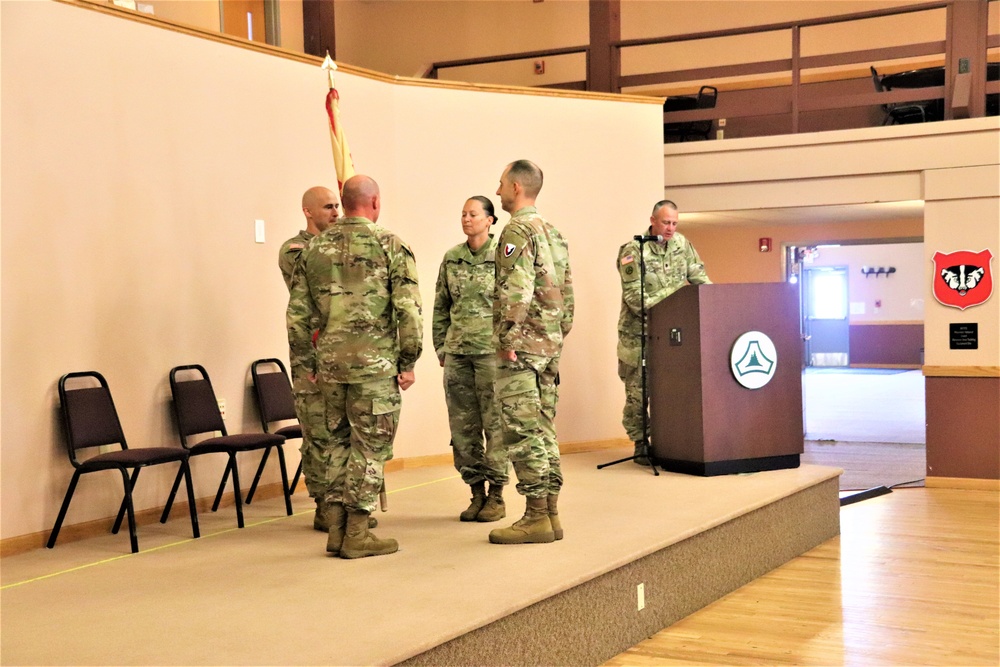 New Fort McCoy Garrison CSM takes charge during change-of-responsibility ceremony at installation