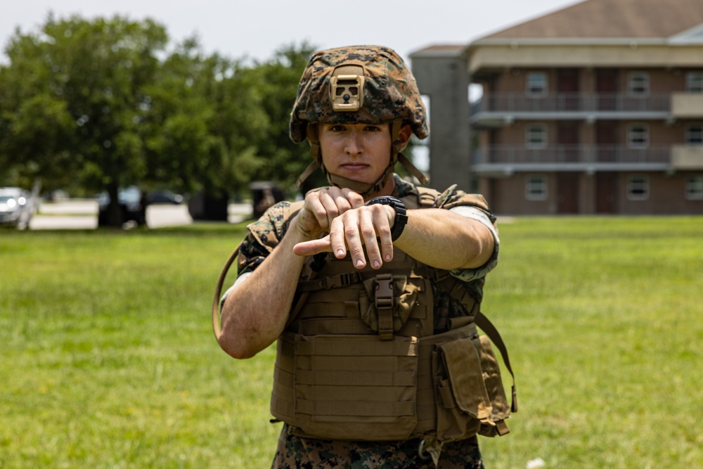 Midshipmen conduct offensive operations