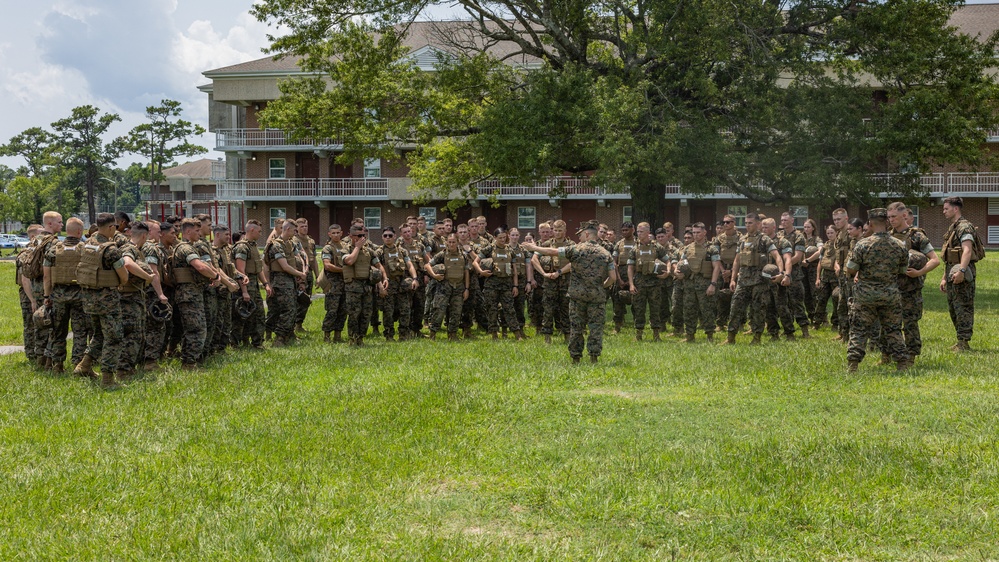 Midshipmen conduct offensive operations