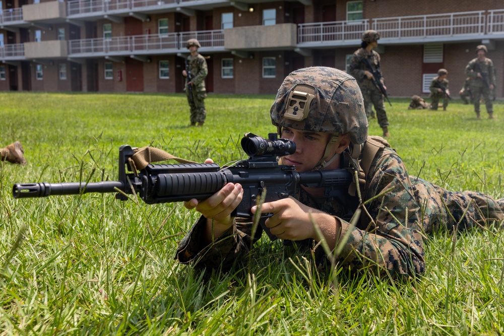 Midshipmen conduct offensive operations