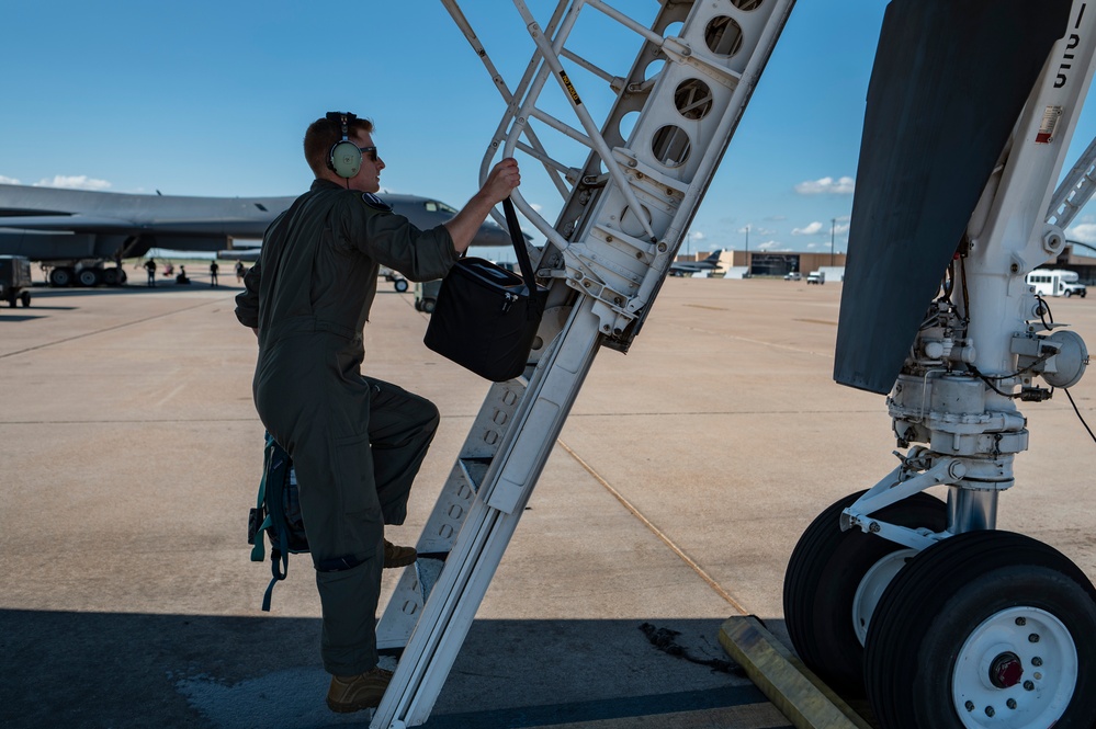 B-1B Lancers depart for Bomber Task Force missions in USAFE