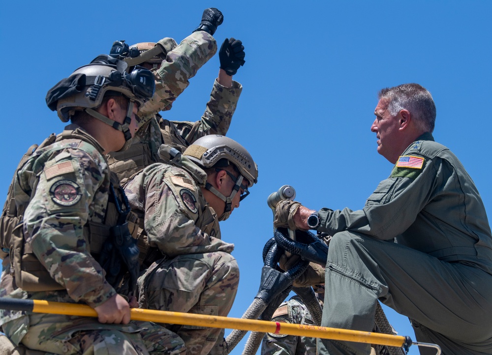 AMC CC visits Travis AFB, spends time with 60 AMW, 621 CRW Airmen