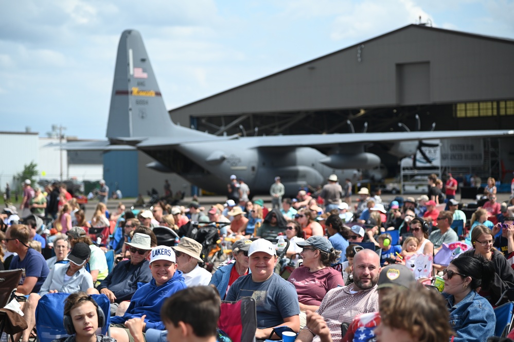 148th Fighter Wing Supports Duluth Airshow