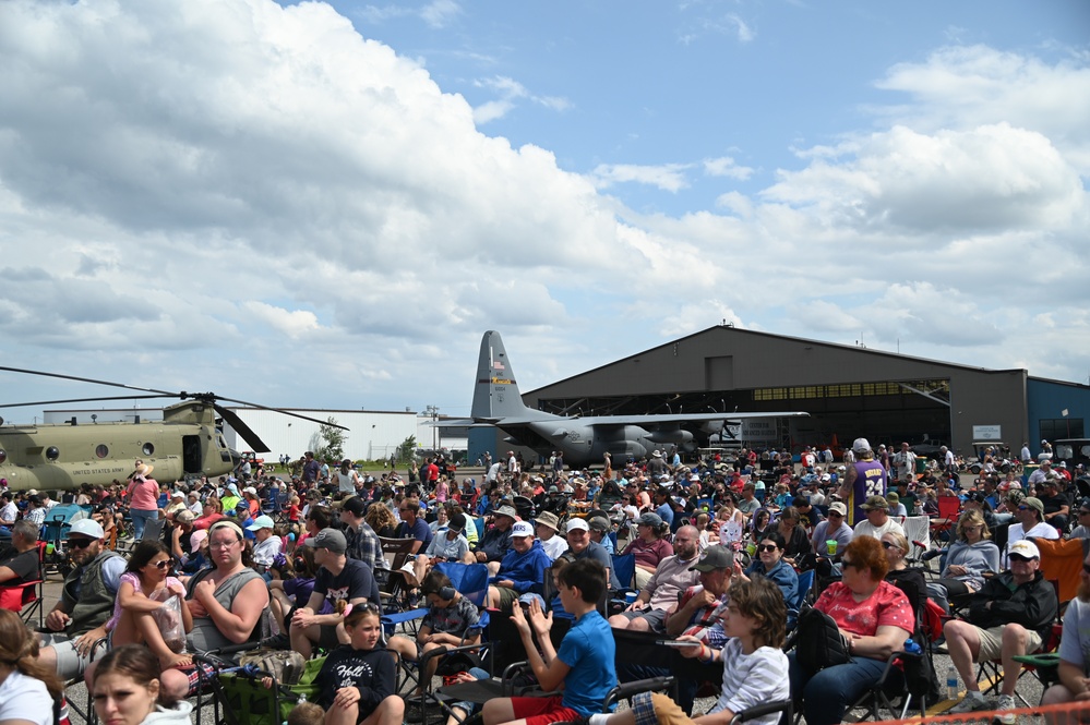 148th Fighter Wing Supports Duluth Airshow