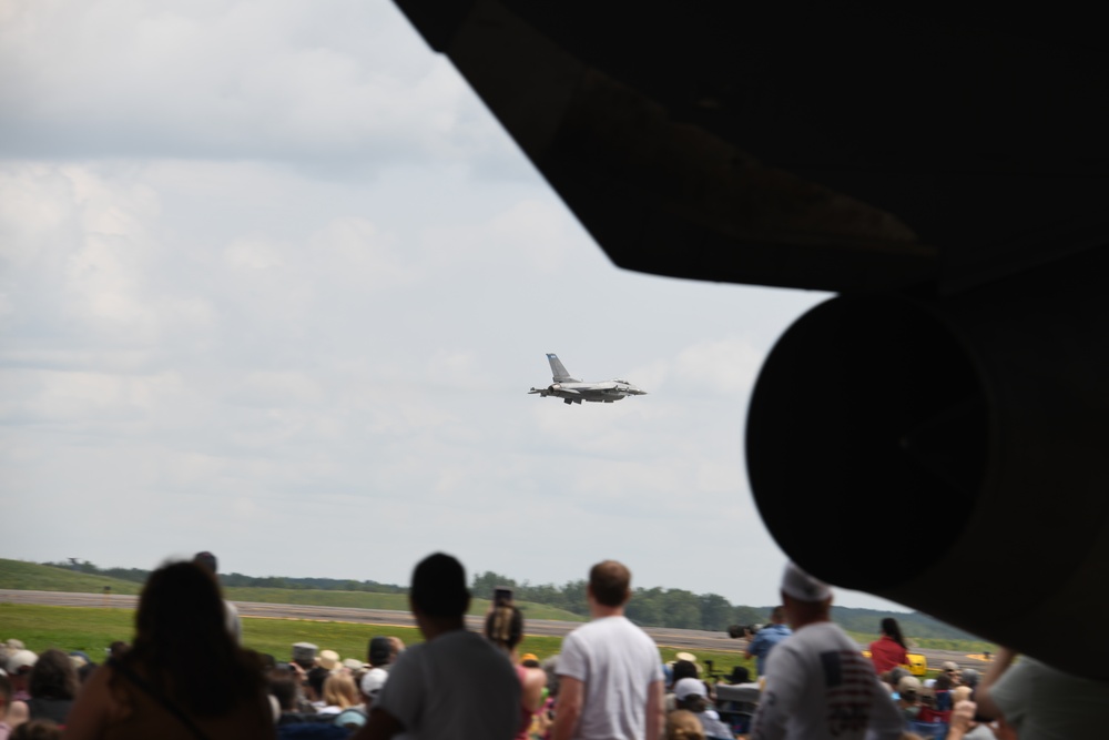 148th Fighter Wing Supports Duluth Airshow