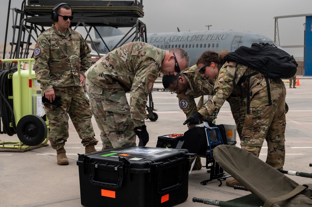 Air Force Reserve Aeromedical Train In Peru
