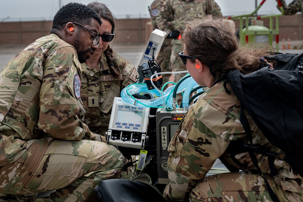 Air Force Reserve Aeromedical Train In Peru